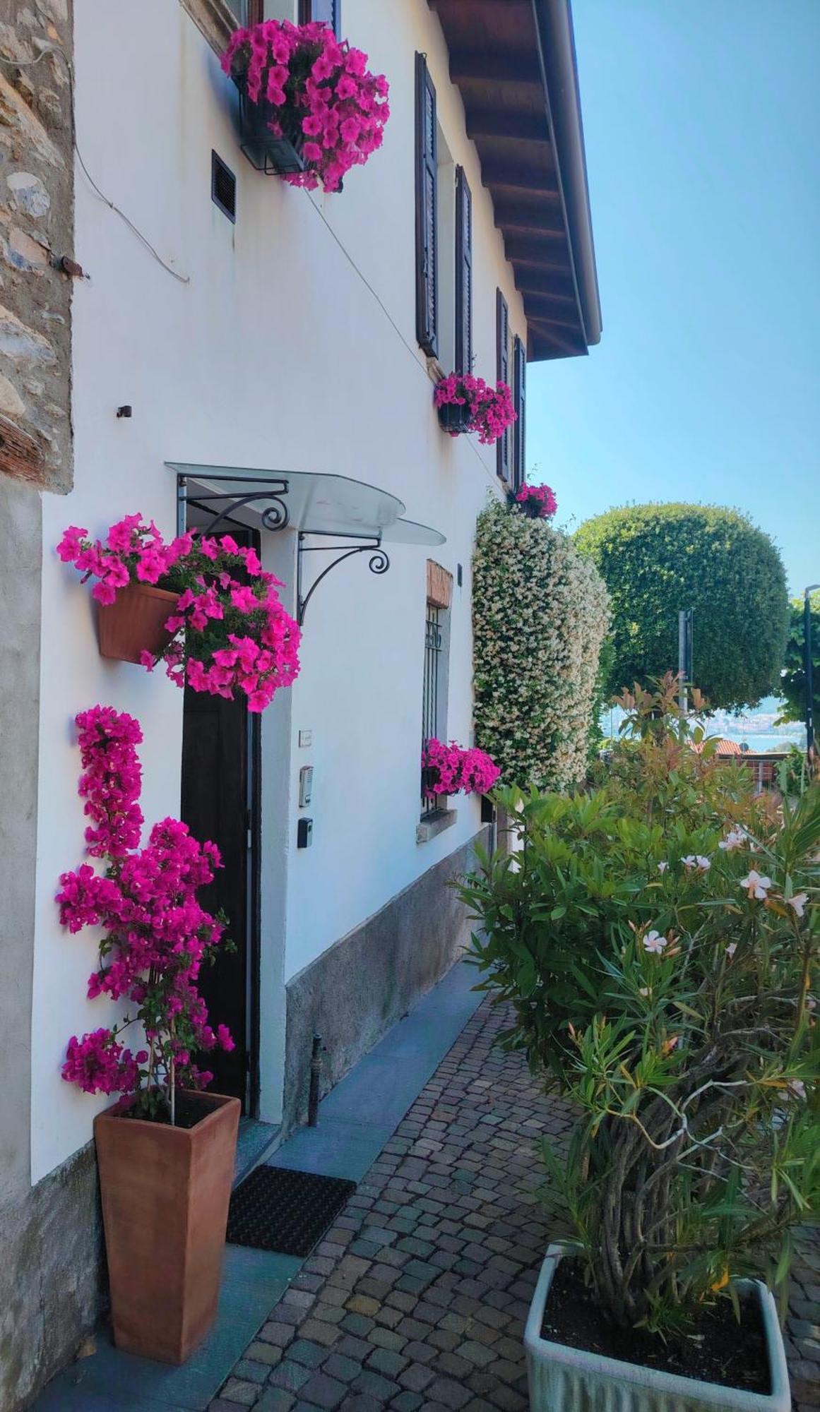 In Piazzetta - Cernobbio Villa Buitenkant foto